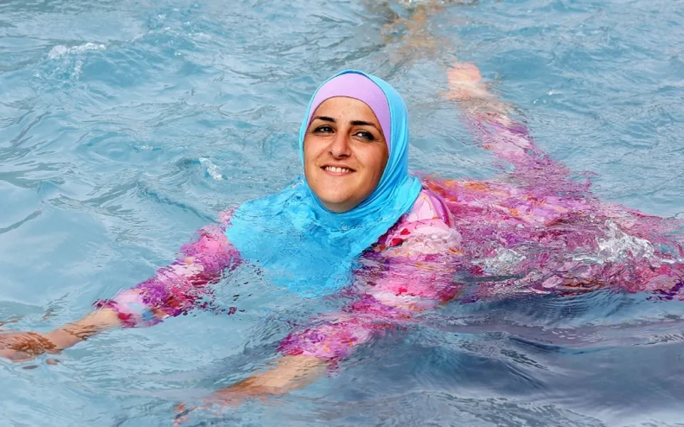 la nage habillée, voile et burkini 